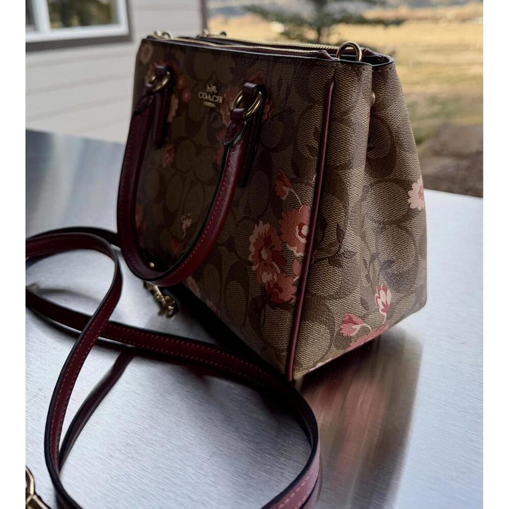 Coach Surrey Signature Canvas Pink Floral Print NWOT 12x9 - Picture 5 of 15